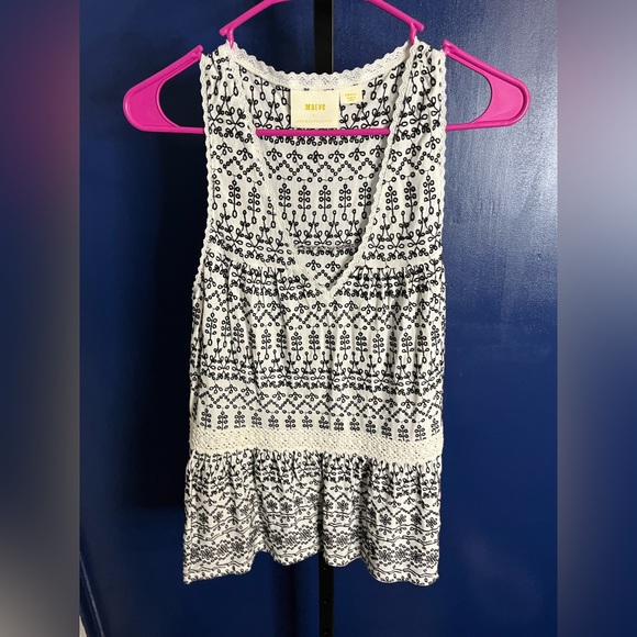 Maeve By Anthropologie Black and White Sleeveless Blouse - Picture 2 of 4